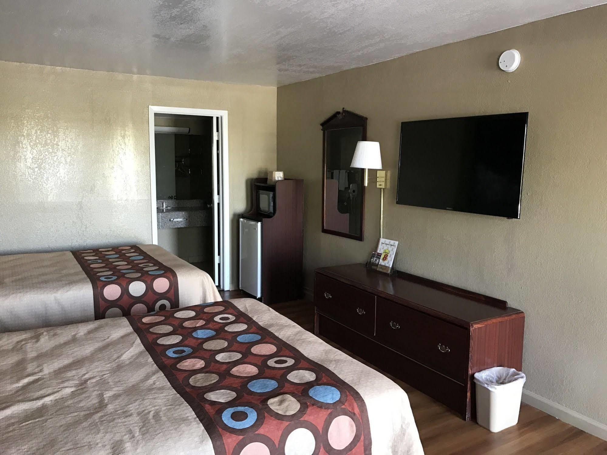 Super 8 By Wyndham Little Rock/North/Airport Hotell North Little Rock Eksteriør bilde